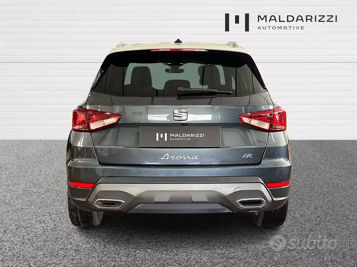 Usata Seat Arona FR 95 CV (69 kW) 2023 Grigio SUV