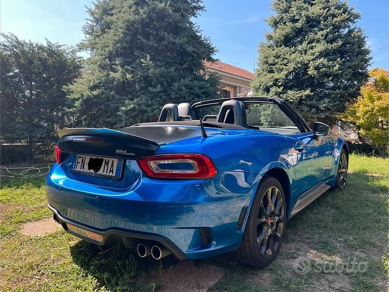 Usata Abarth 124 Spider 170 CV (125 kW) 2018 Blu Cabrio