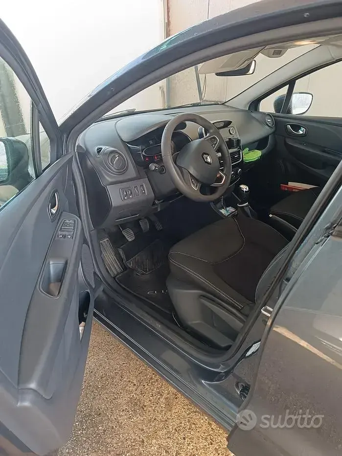 Usata Renault Clio IV 75 CV (55 kW) 2017 Blu Berlina