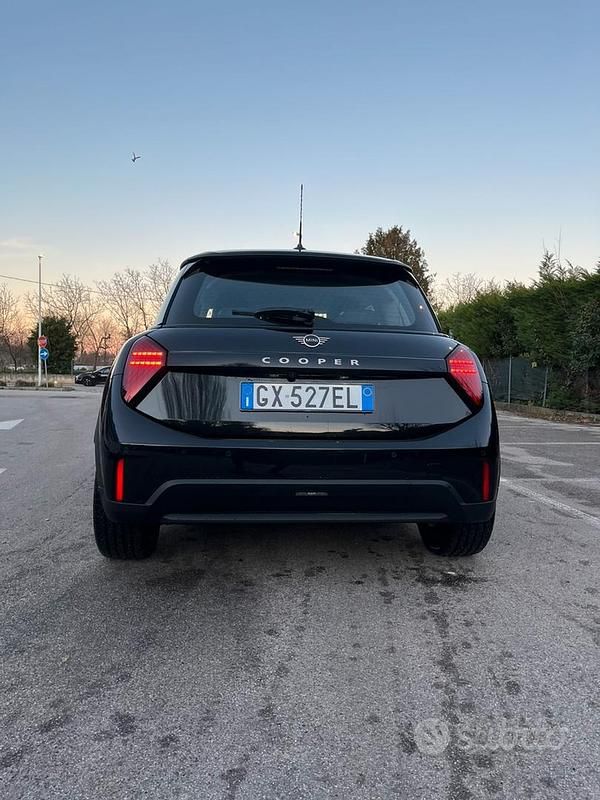 Usata Mini Cooper Coupé 2024 Nero Coupé