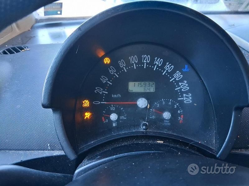 Begagnad VW Type 3 102 HK (75 kW) 2001 Blå Sedan