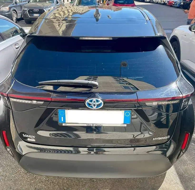 Usata Toyota Yaris Cross Trend 92 CV (67 kW) 2022 Nero SUV