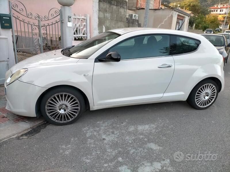Usata 2010 Alfa Romeo MiTo Due volumi | 1799 € (Super prezzo) - Immagine 1/1