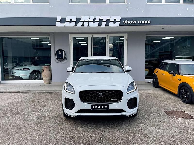 Usata Jaguar E-Pace R-Dynamic 204 CV (150 kW) 2021 Bianco SUV