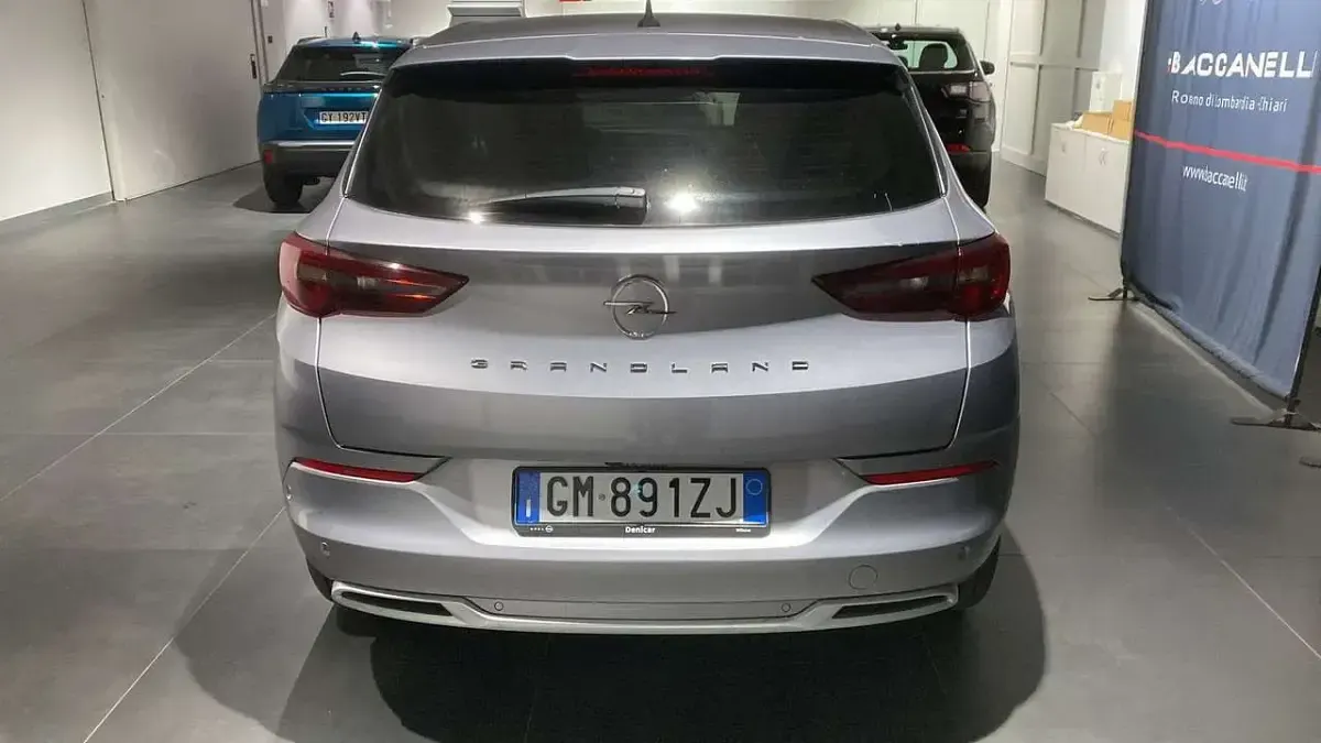 Usata Opel Grandland X Business Elegance 224 CV (164 kW) 2023 Argento SUV