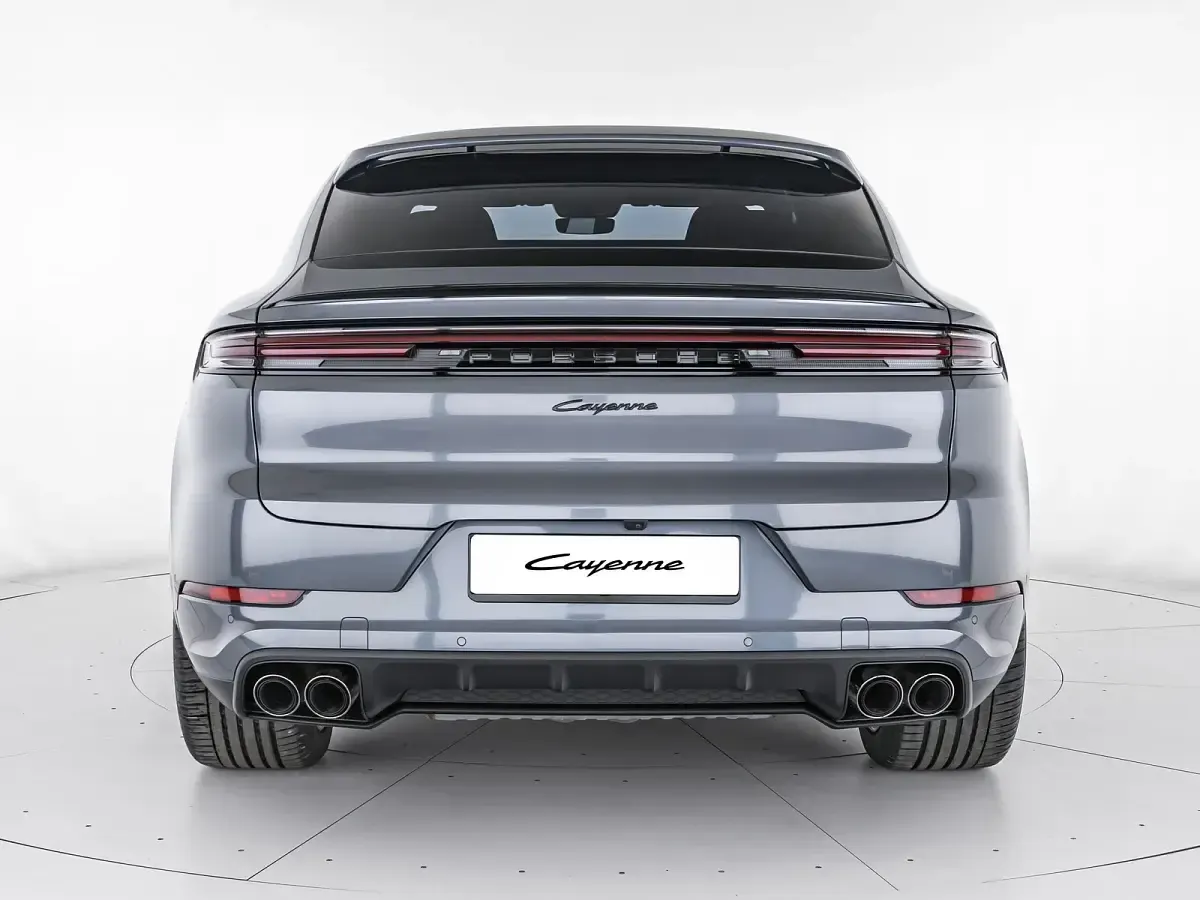 Nuova Porsche Cayenne Black Edition 2026 Grigio vanadio metallizzato SUV