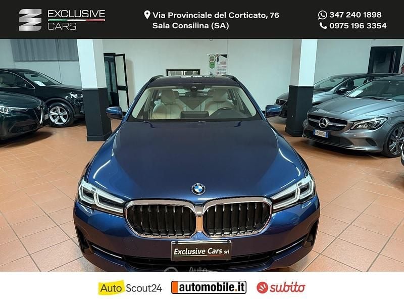 Usata BMW 530e Luxury Line 292 CV (214 kW) 2021 Blu Station wagon