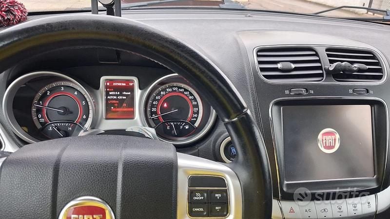 Usata Fiat Freemont Urban 140 CV (102 kW) 2012 Bianco SUV