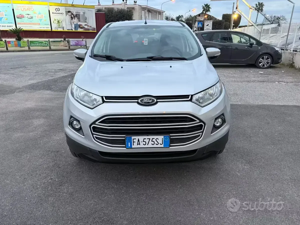 Begagnad Ford Ecosport Titanium 95 HK (69 kW) 2015 Grå SUV