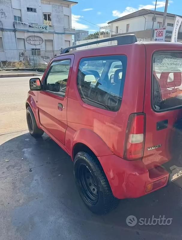 Usata Suzuki Jimny 80 CV (58 kW) 2000 Rosso SUV
