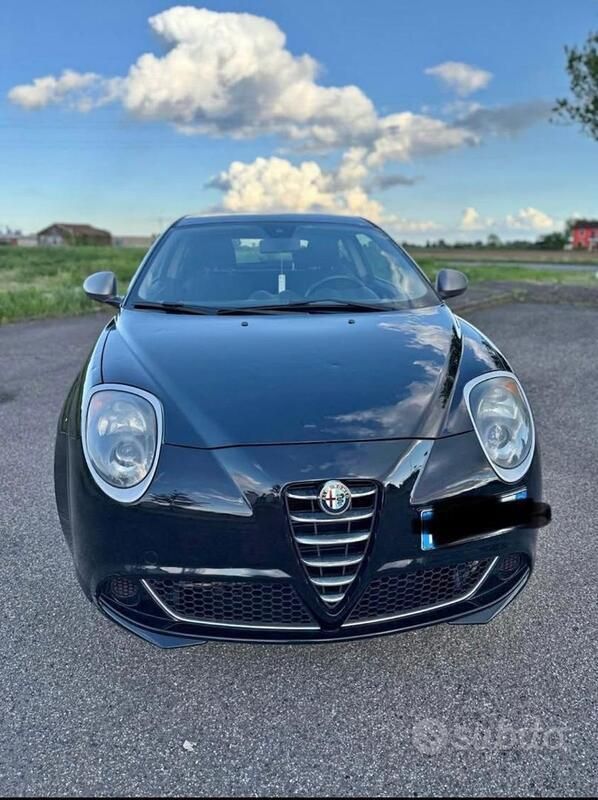 Usata Alfa Romeo MiTo 70 CV (51 kW) 2015 Nero Utilitaria