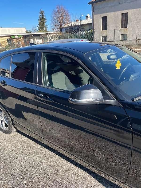 Usata BMW 114 Sport Line 95 CV (69 kW) 2017 Nero Utilitaria