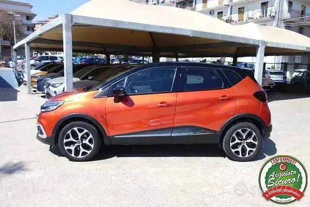 Usata Renault Captur Intens 90 CV (66 kW) 2018 Rosso SUV