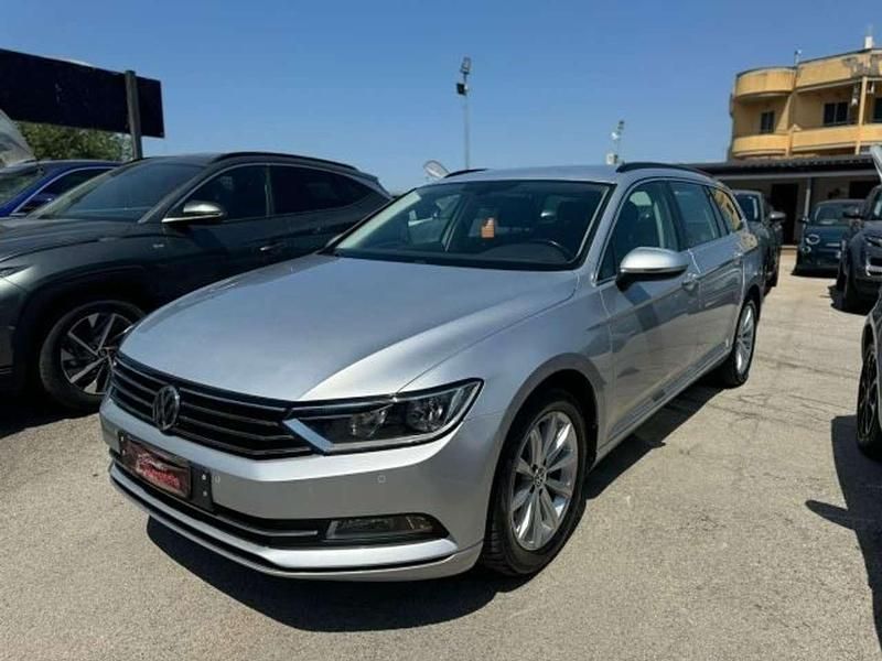 Usata VW Passat Executive 150 CV (110 kW) 2018 Grigio Station wagon