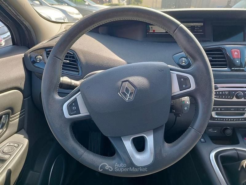 Usata Renault Scénic III 131 CV (96 kW) 2011 Gray Monovolume