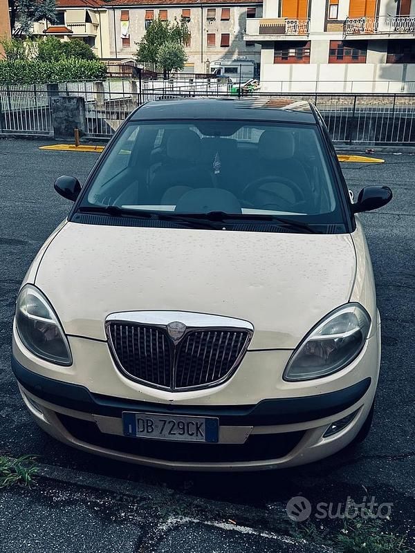 Usata Lancia Ypsilon 2004 Marrone Utilitaria