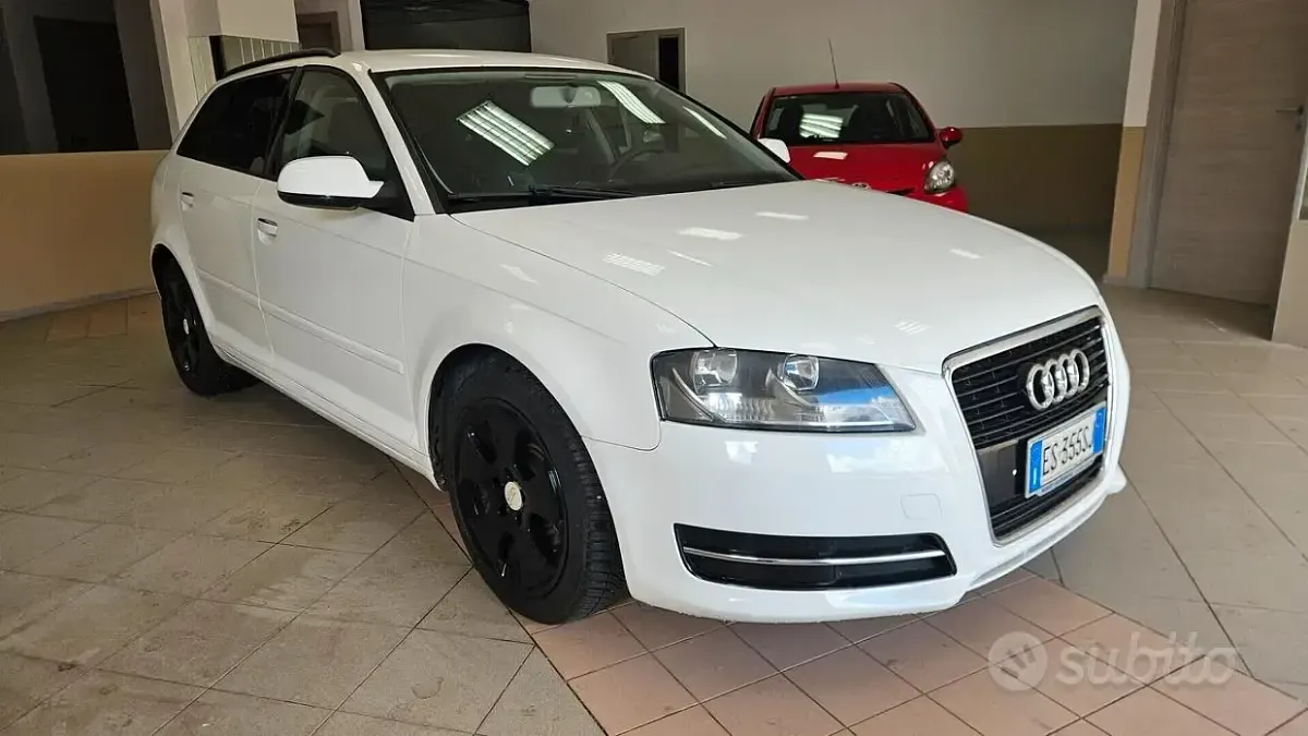 Usata Audi A3 Ambition 90 CV (66 kW) 2010 Bianco Utilitaria