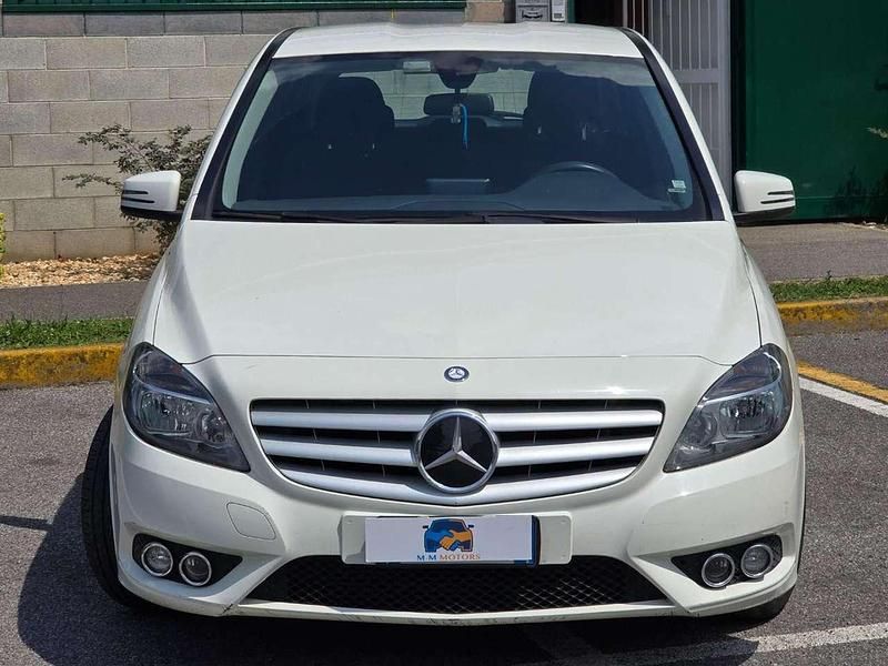Usata Mercedes B160 Executive 90 CV (66 kW) 2014 Bianco Monovolume