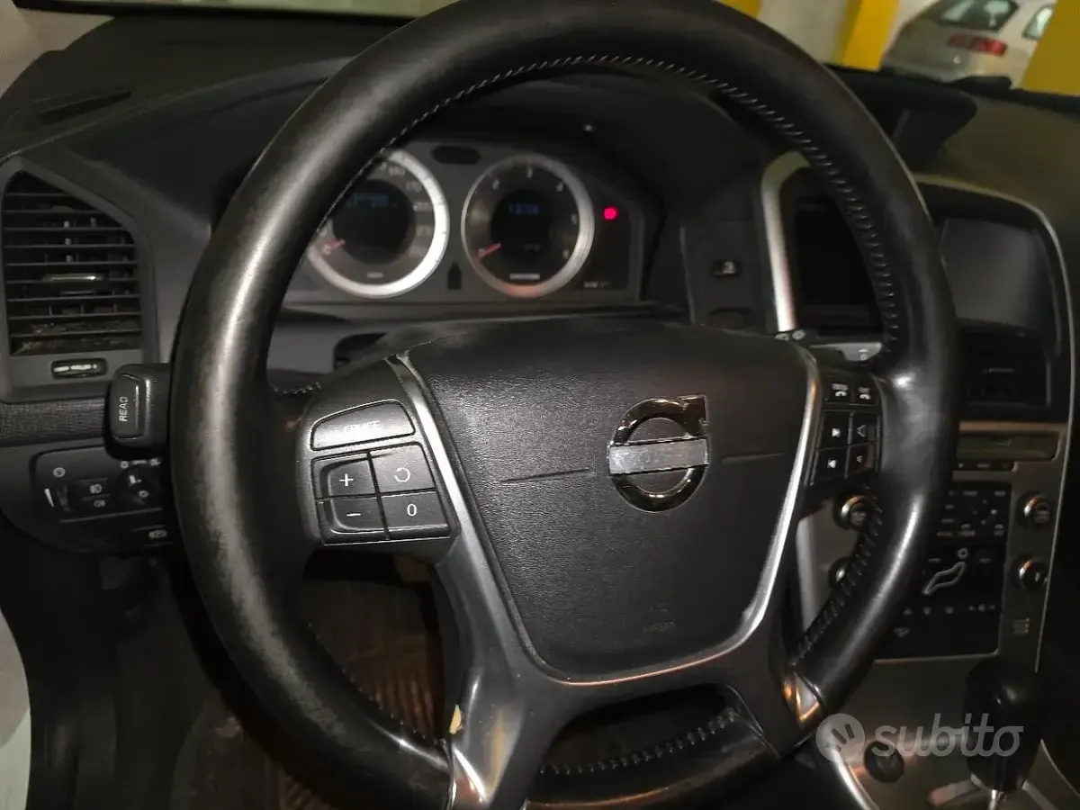 Usata Volvo XC60 215 CV (158 kW) 2011 Bianco SUV