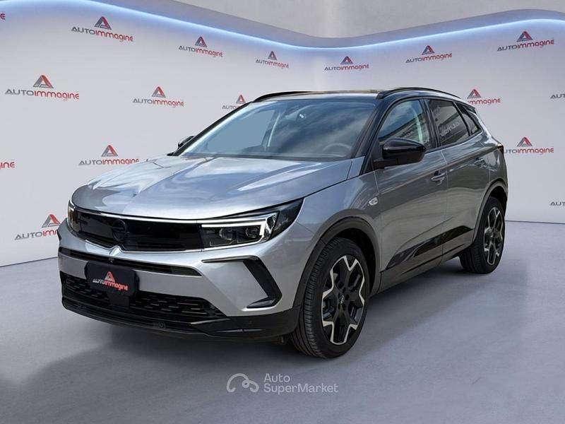Usata Opel Grandland X Ultimate 131 CV (96 kW) 2024 Gray SUV
