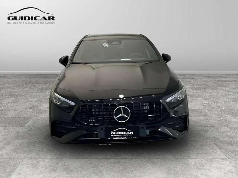 Nuova Mercedes A35 AMG AMG Line Premium 306 CV (225 kW) 2026 Vernice nero cosmo Berlina