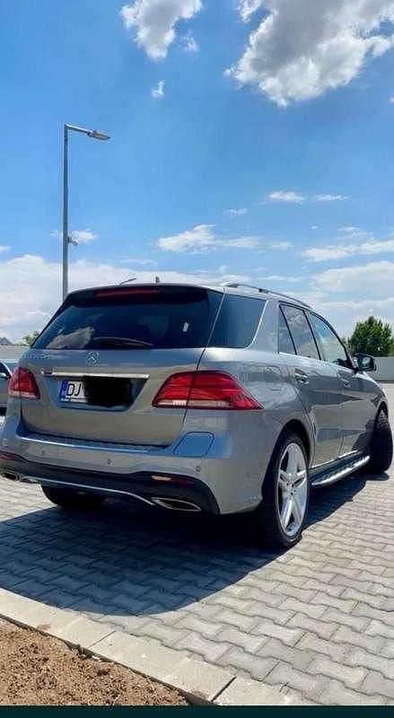 Käytetty Mercedes GLE500 Premium 453 HP (333 kW) 2016 Katumaasturi