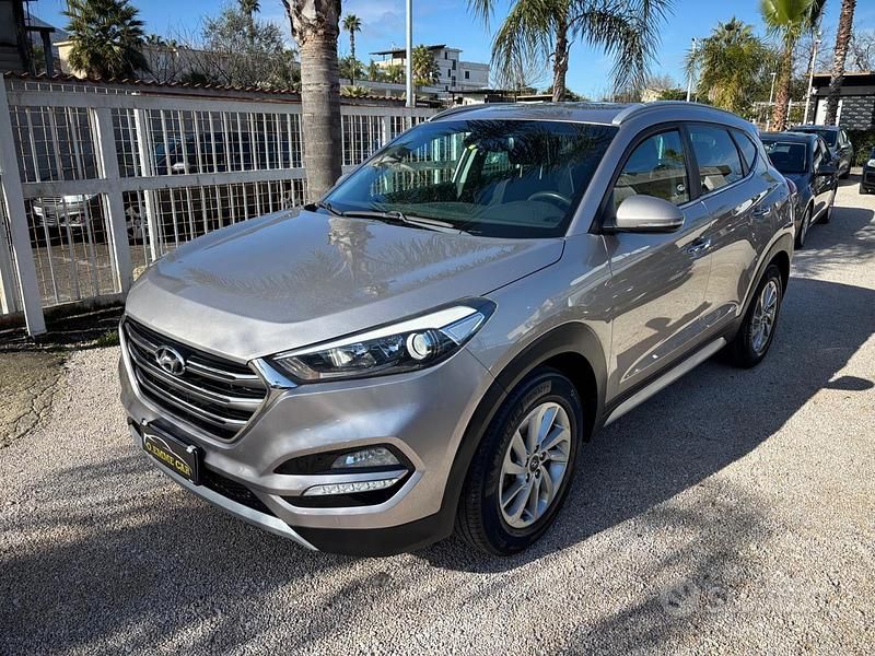 Usata Hyundai Tucson Edition 141 CV (103 kW) 2017 Grigio SUV