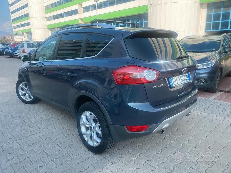 Usata Ford Kuga Trend 140 CV (102 kW) 2011 Blu SUV