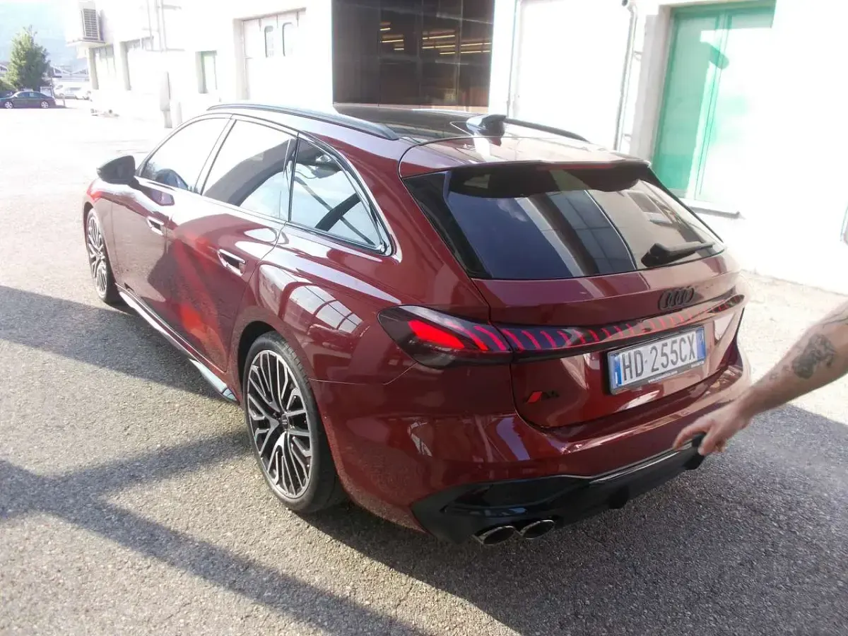 Usata Audi A5 Sport 367 CV (269 kW) 2025 Rosso Station wagon