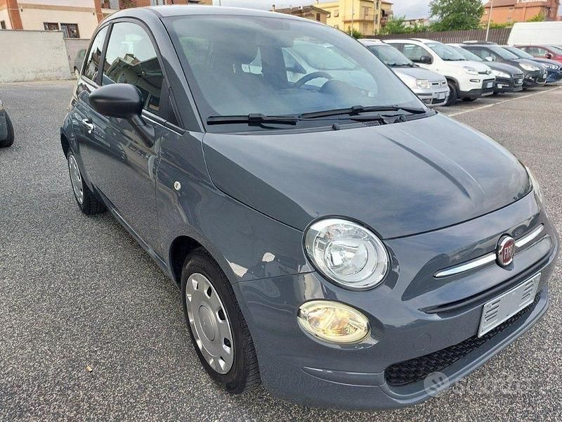 Begagnad Fiat 500 70 HK (51 kW) 2021 Grå Halvkombi