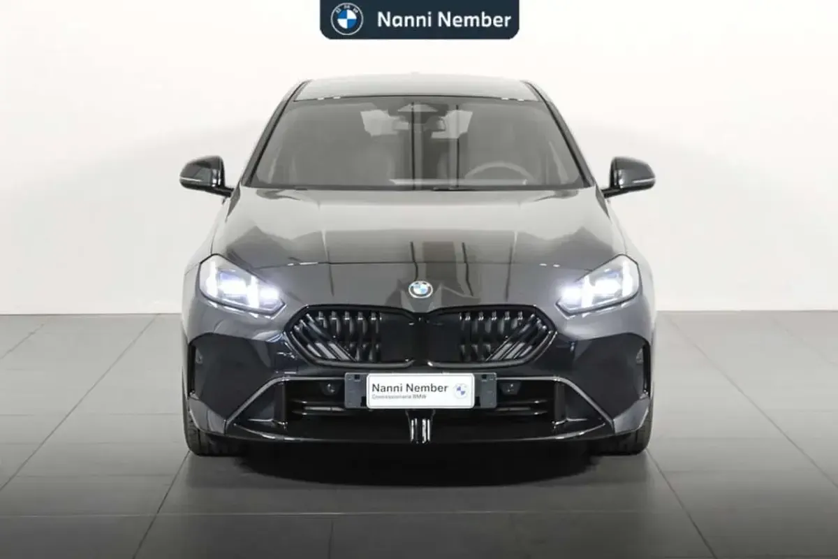 Nuova BMW 120 M Sport 163 CV (119 kW) 2026 Black sapphire metallizzato Utilitaria