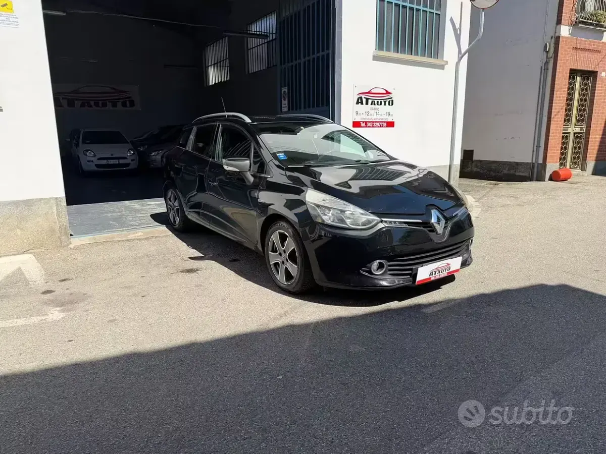 Usata Renault Clio 90 CV (66 kW) 2015 Nero Station wagon