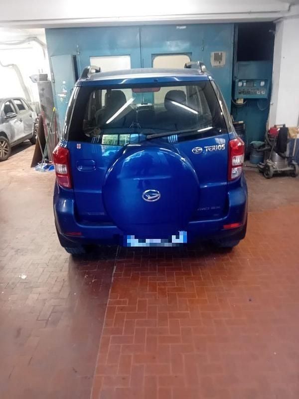 Usata Daihatsu Terios 105 CV (77 kW) 2007 Blu SUV