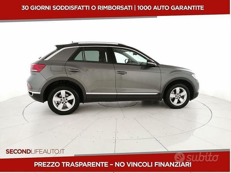 Usata VW T-Roc Style 150 CV (110 kW) 2022 Grigio SUV