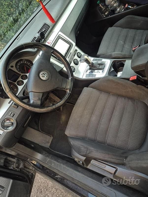 Usata VW Passat 110 CV (80 kW) 2008 Nero Berlina