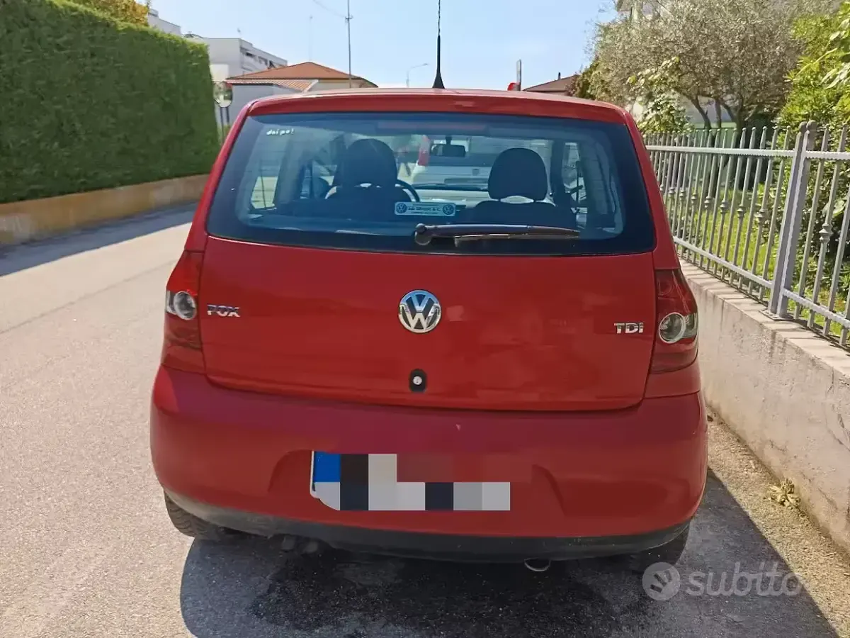 Usata VW Fox 69 CV (50 kW) 2010 Utilitaria