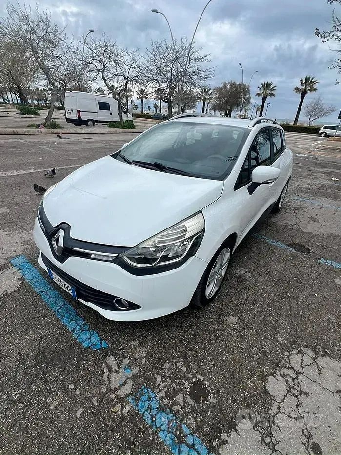 Usata Renault Clio 75 CV (55 kW) 2014 Bianco Station wagon