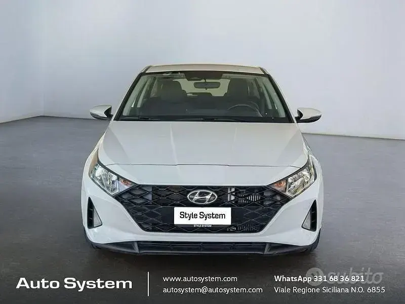 Usata Hyundai i20 101 CV (74 kW) 2021 Bianco Utilitaria