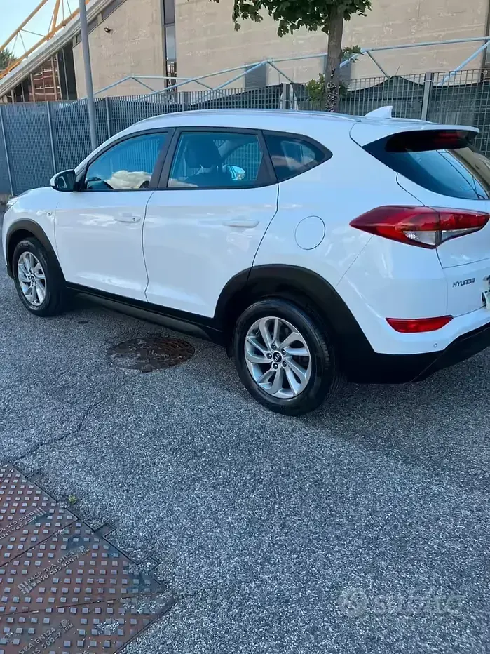 Usata Hyundai Tucson 116 CV (85 kW) 2018 Bianco SUV