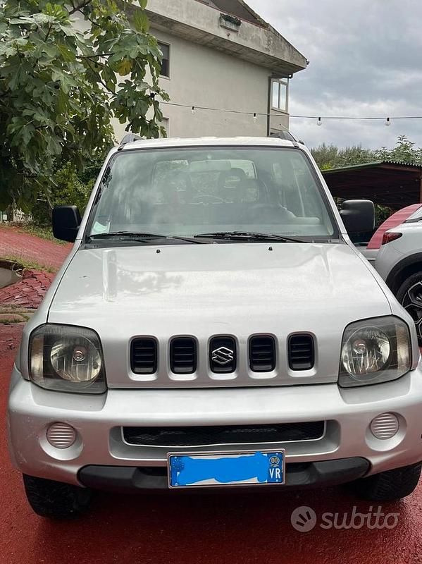 Grigio Usata 2000 Suzuki Jimny SUV | 6900 € (Buon prezzo) - Immagine 1/4