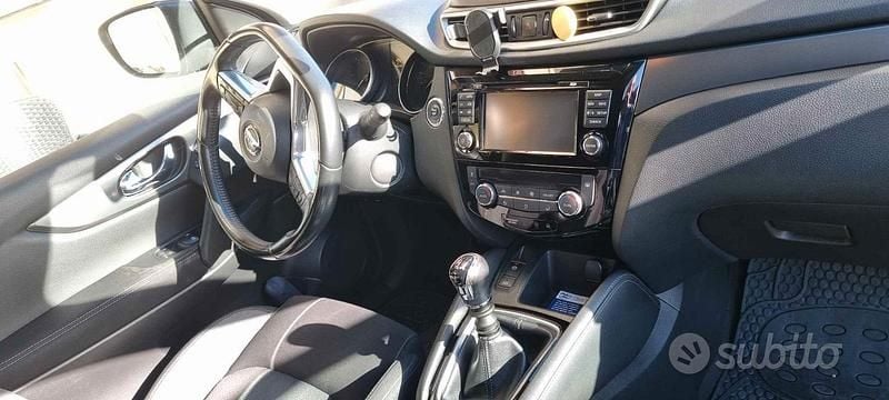 Usata Nissan Qashqai 2018 Nero SUV
