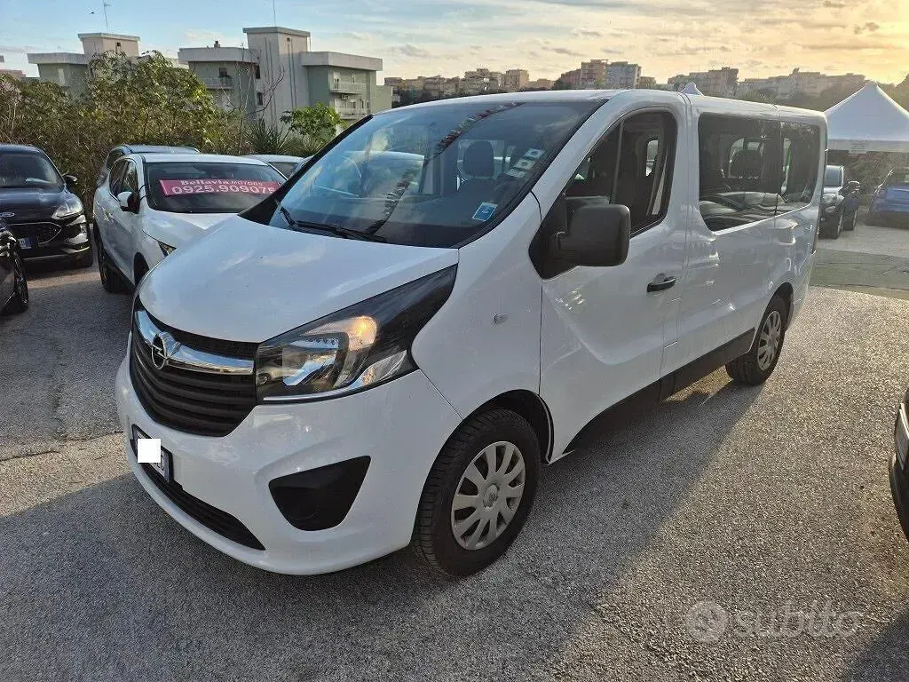 Usata Opel Vivaro-e Combi 120 CV (88 kW) 2019 Bianco Monovolume