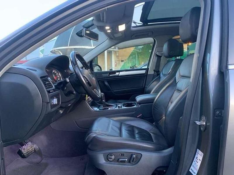 Usata VW Touareg 245 CV (180 kW) 2014 Grigio SUV