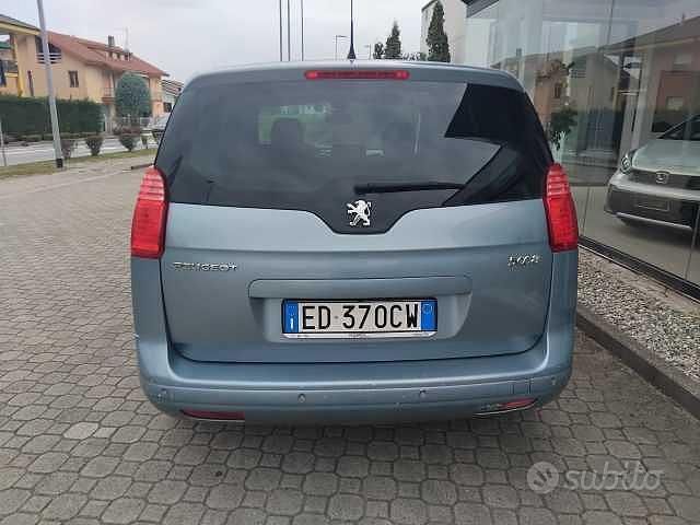 Usata Peugeot 5008 156 CV (114 kW) 2010 Blu Monovolume