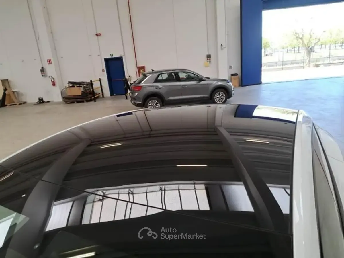 Usata Tesla Model Y 75 kW (102 CV) 2022 Bianco SUV