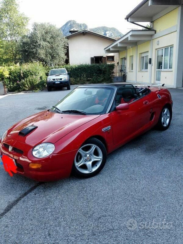 Usata MG F 146 CV (107 kW) 1998 Rosso Cabrio