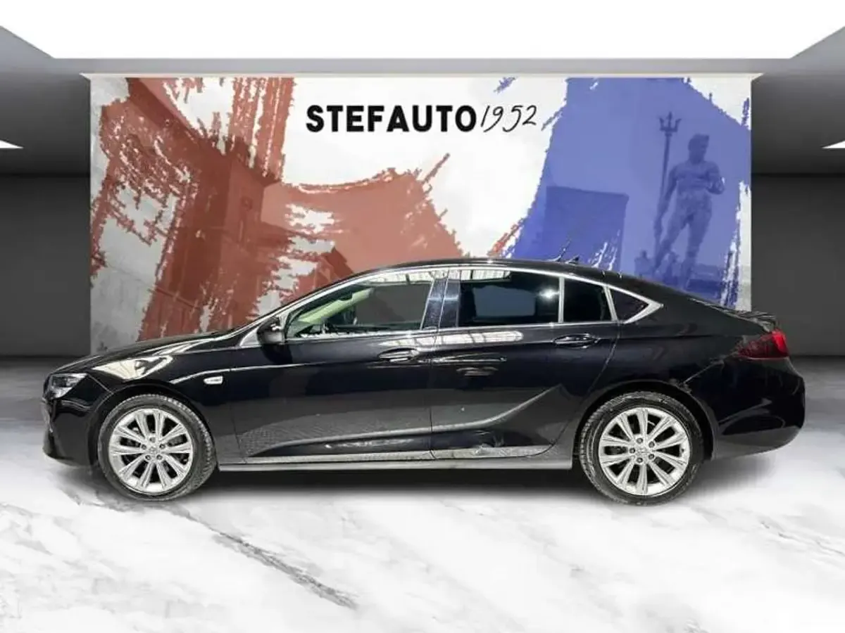 Usata Opel Insignia Business Elegance 122 CV (89 kW) 2021 Nero Berlina