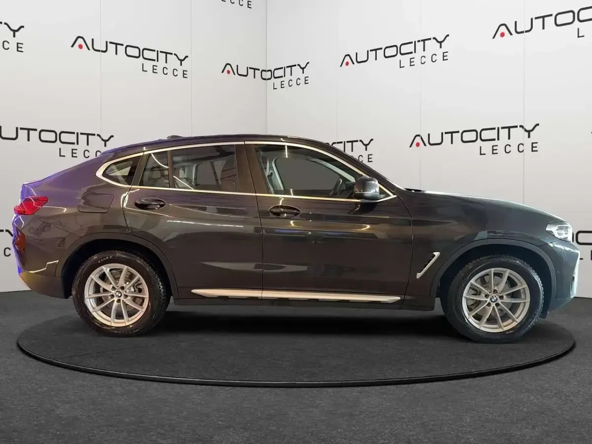 Usata BMW X4 184 CV (135 kW) 2023 Grigio SUV