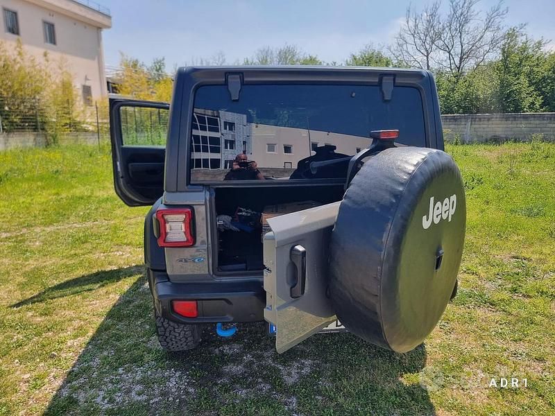Usata Jeep Wrangler 272 CV (200 kW) 2021 Grigio SUV