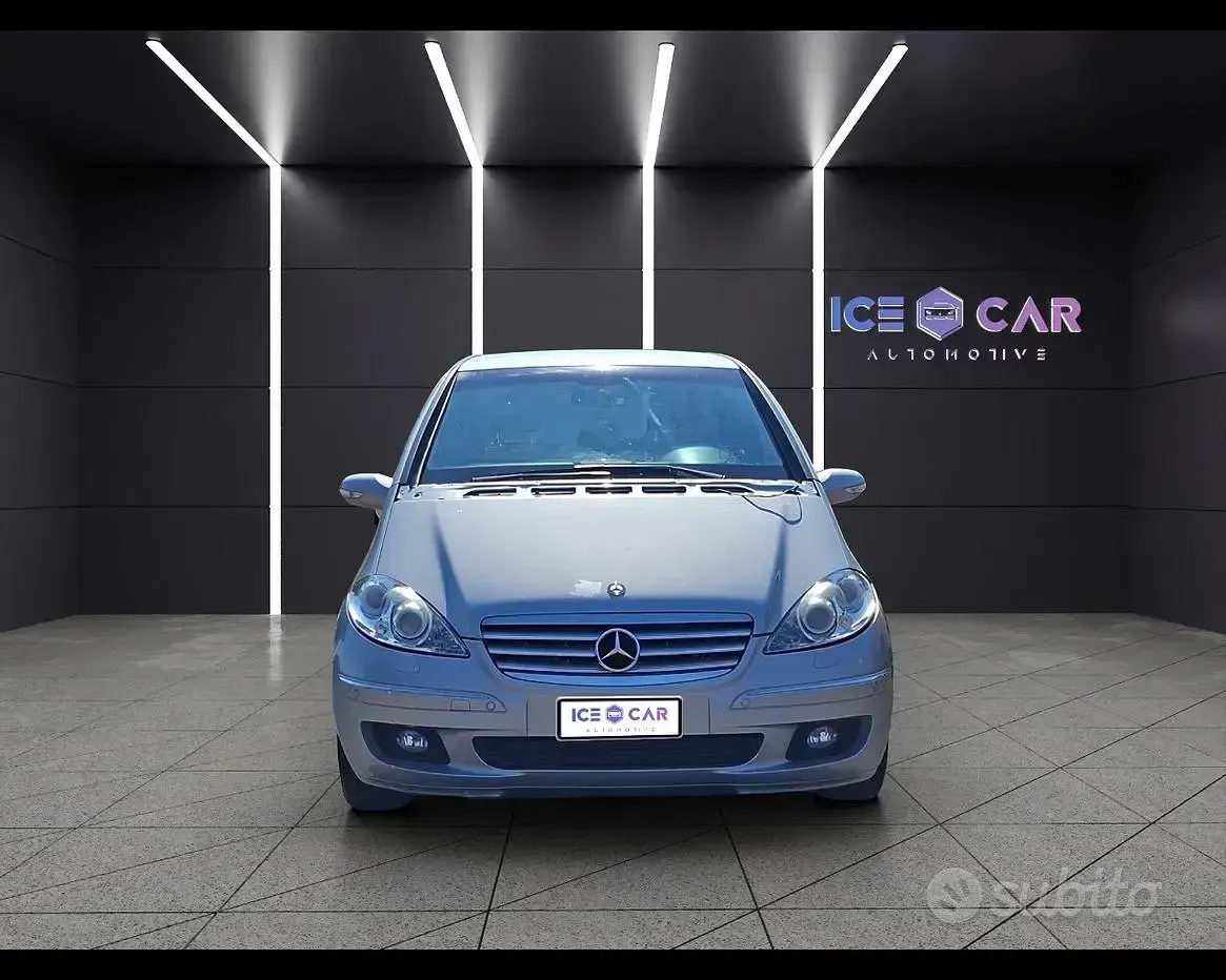 Usata Mercedes A180 Elegance 109 CV (80 kW) 2006 Grigio Berlina